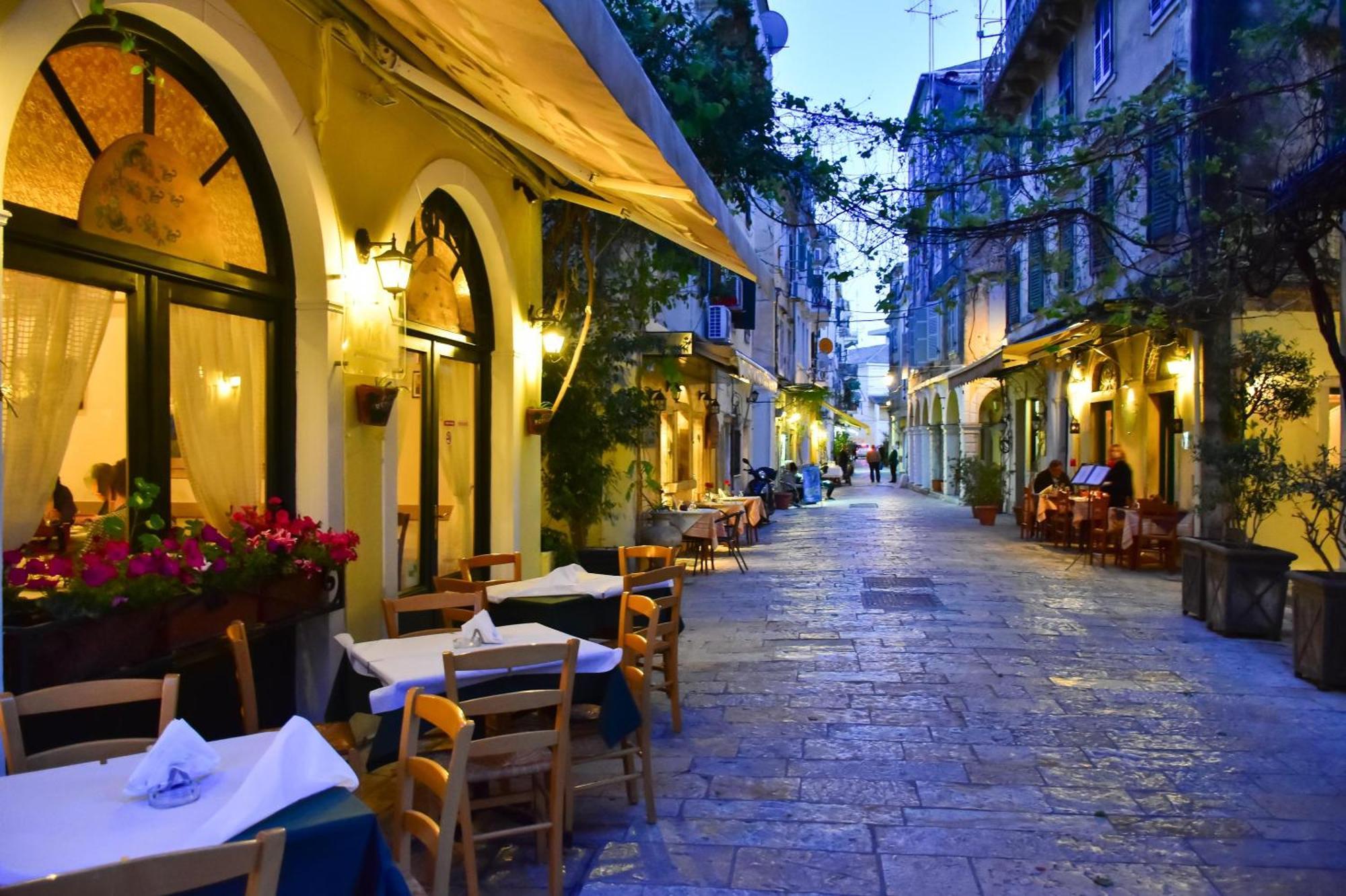 Ikos Odisia * Corfu (city)